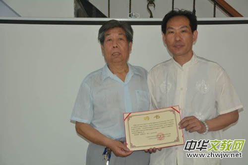 �������\(y��n)��(d��ng)�ڌW(xu��)У�аl(f��)չģʽ�c��(sh��)�`�о�����(gu��)�ҽ����������c(di��n)�n�}�����M����