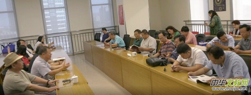 郭謙圖書書法作品捐贈暨《中國百體書法概述》新書發布在通州圖書館舉辦 郭謙圖書書法作品捐贈暨《中國百體書法概述》新書發布在通州圖書館舉辦