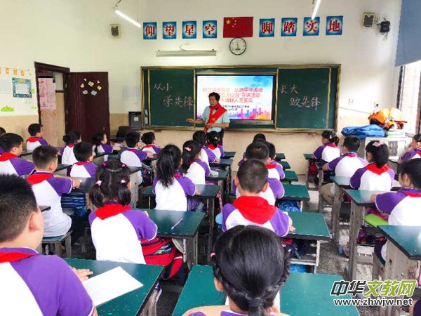南昌市育新學校教育集團小學部邀請南昌市道德模范范圣高到校傳遞“好人”道德力量 南昌市育新學校教育集團小學部邀請南昌市道德模范范圣高到校傳遞“好人”道德力量