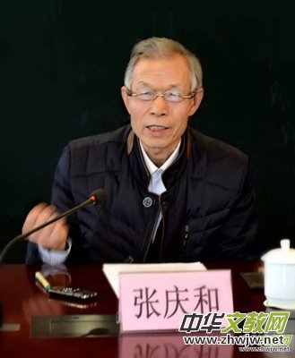 一個人與一棵樹 一個人與一棵樹