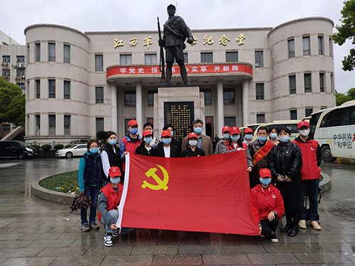 ���Ѹ������� ӭ�ӽ��h���� �s�m����Ѫ�}�����ϲ���������^�_չ���������һ��