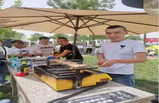 ��ؓ(f��)�Õr�⣬�ЌW(xu��)�����L����ɽ���������ø��^(q��)����С�W(xu��)̤��֮��
