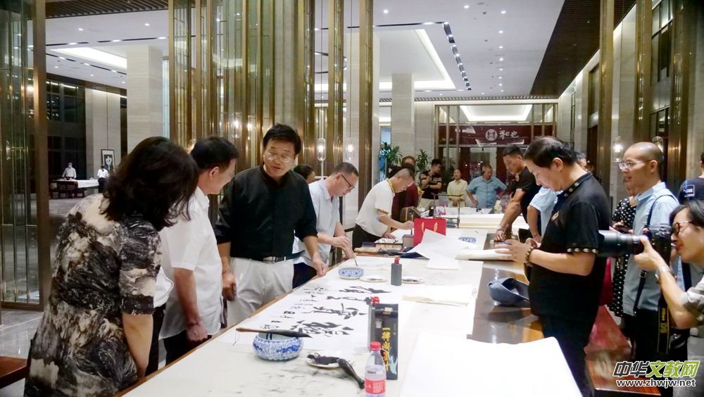 “品讀孝鄉(xiāng) 放歌和也”藝術(shù)之旅·第12屆中國作家新創(chuàng)作論壇在安吉舉行 “品讀孝鄉(xiāng) 放歌和也”藝術(shù)之旅·第12屆中國作家新創(chuàng)作論壇在安吉舉行