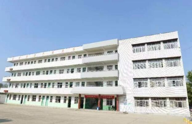 創新管理機制 提高辦學品位 創新管理機制 提高辦學品位