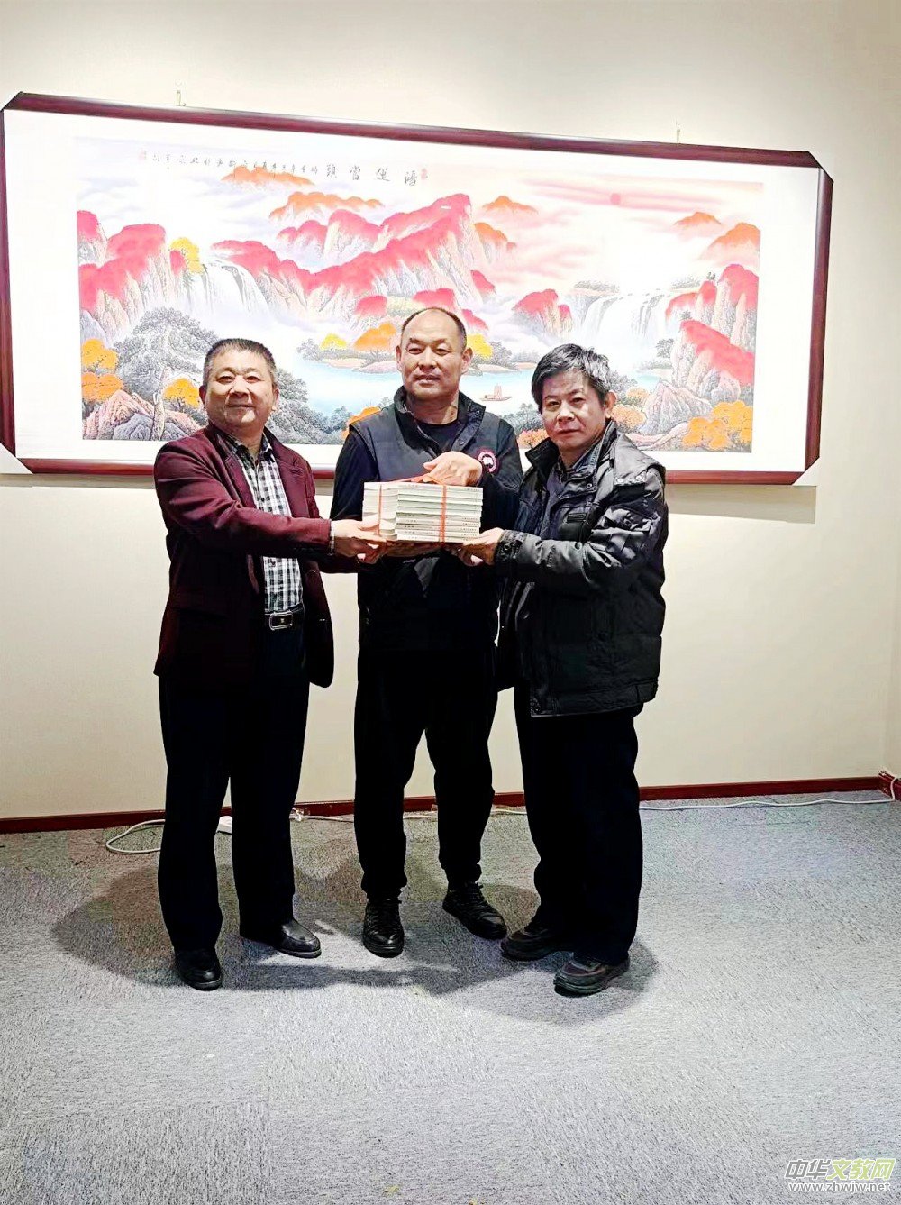 2023《作家報(bào)》新春茶話會(huì)暨馬光增《泥土情深》張富英《余香集》新書(shū)首發(fā)雅集在京舉辦 2023《作家報(bào)》新春茶話會(huì)暨馬光增《泥土情深》張富英《余香集》新書(shū)首發(fā)雅集在京舉辦