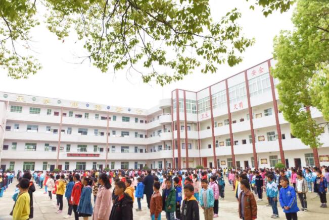 提高責任擔當 打造平安校園 提高責任擔當 打造平安校園