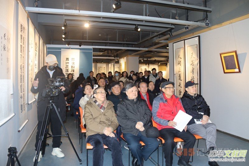 �������I�䣬 �ƵZǰ�M�������o��ë�ɖ|ͬ־�Q��130�������׭��������Ʒ��Ոչ���Ϻ��Ї�����Ժ��Ļ