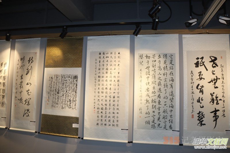 �������I�䣬 �ƵZǰ�M�������o��ë�ɖ|ͬ־�Q��130�������׭��������Ʒ��Ոչ���Ϻ��Ї�����Ժ��Ļ