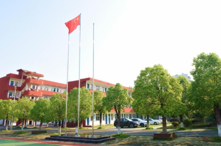 用心嚴抓教學管理,推進教學質量穩步提升 用心嚴抓教學管理,推進教學質量穩步提升