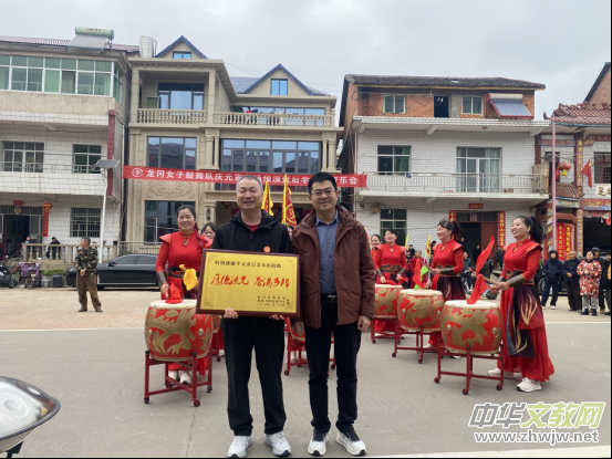 �Ę��g�v�cԪ�� �l����퍝����ġ�������Ů�ӹ���ꠑcԪ��չ�����l���������A�M�e��