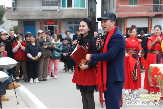 �Ę��g�v�cԪ�� �l����퍝����ġ�������Ů�ӹ���ꠑcԪ��չ�����l���������A�M�e��